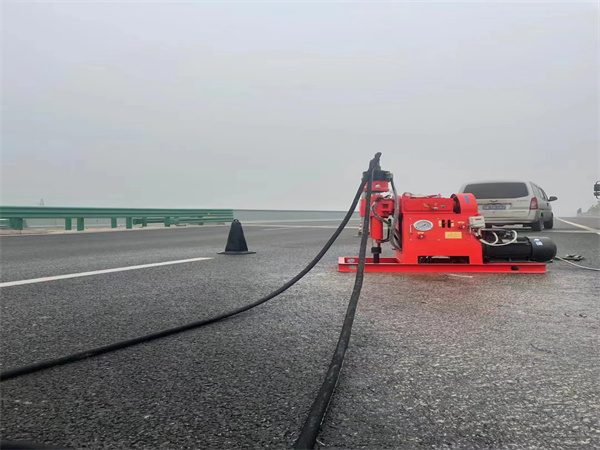 颍州马路路基路面开裂下沉注浆加固灌浆